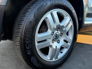2007 Volkswagen Touareg - Thumbnail