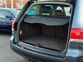 2007 Volkswagen Touareg - Thumbnail