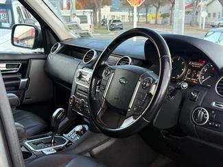 2011 Land Rover Discovery - Thumbnail