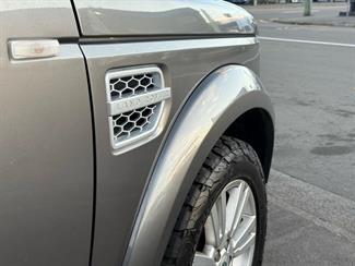 2011 Land Rover Discovery - Thumbnail