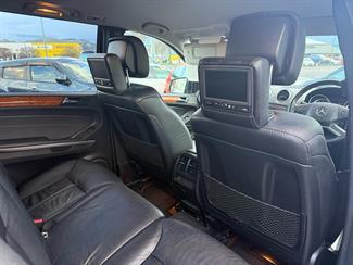 2011 Mercedes-Benz GL 350 - Thumbnail