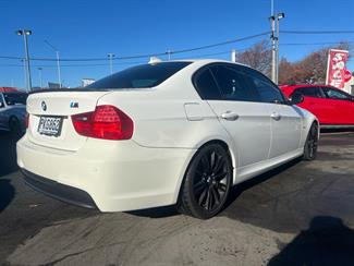 2010 BMW 320D - Thumbnail