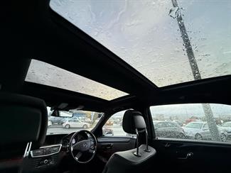 2010 Mercedes-Benz E 500 - Thumbnail