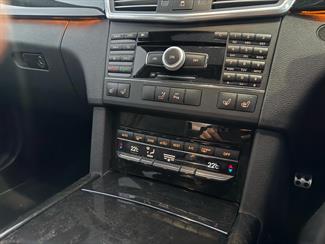 2010 Mercedes-Benz E 500 - Thumbnail