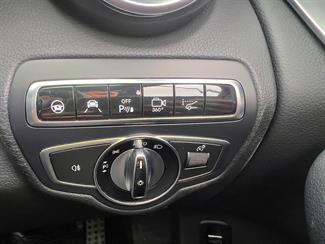 2016 Mercedes-Benz GLC 250 - Thumbnail