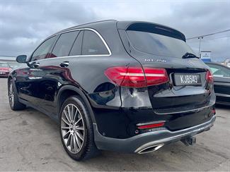 2016 Mercedes-Benz GLC 250 - Thumbnail