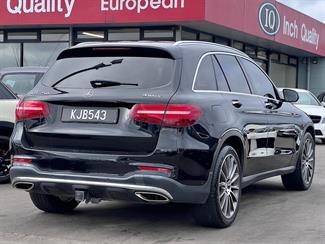 2016 Mercedes-Benz GLC 250 - Thumbnail