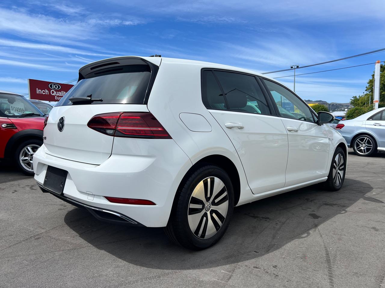 2017 Volkswagen e-Golf