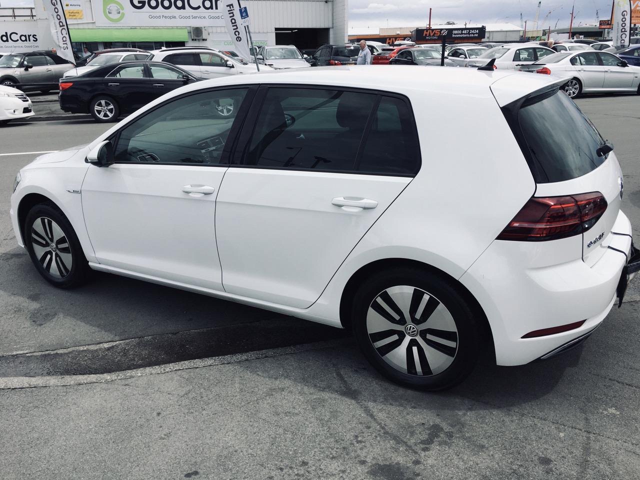2017 Volkswagen e-Golf