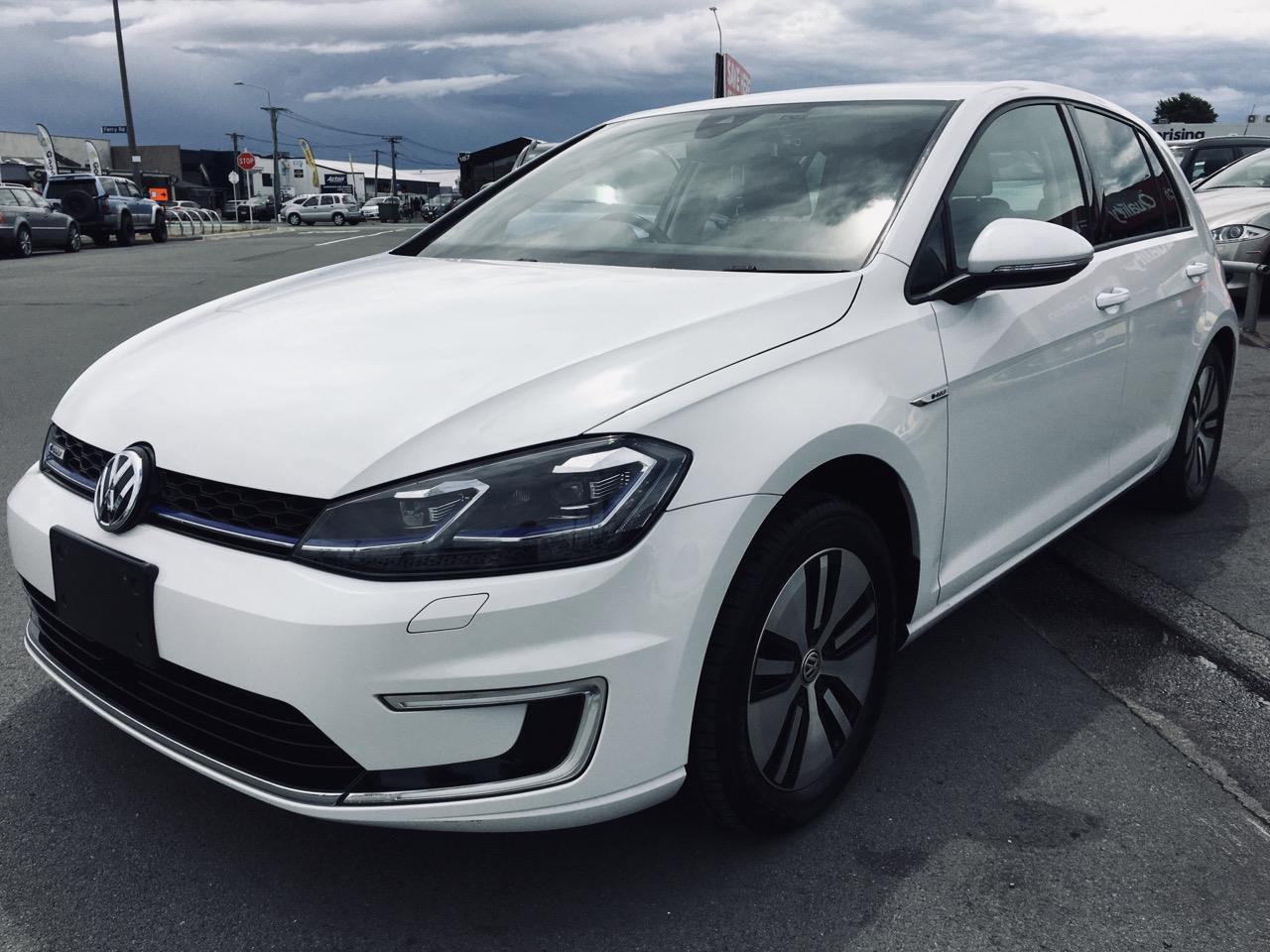 2017 Volkswagen e-Golf