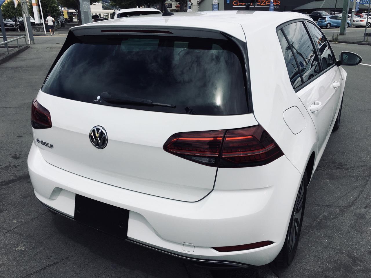 2017 Volkswagen e-Golf