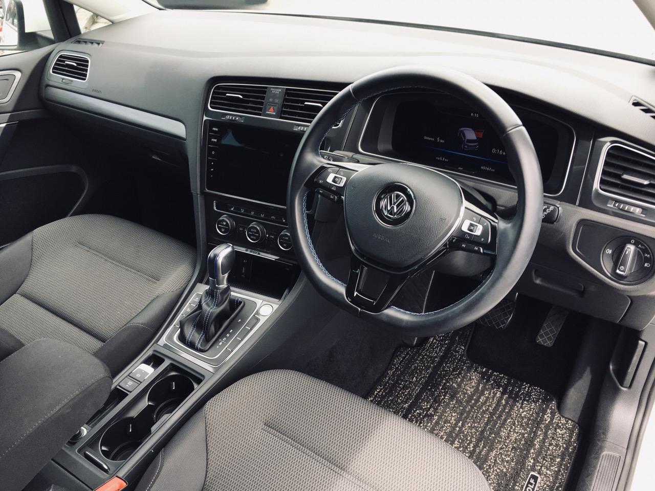 2017 Volkswagen e-Golf