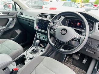 2019 Volkswagen Tiguan - Thumbnail