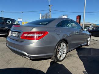 2010 Mercedes-Benz E 500 - Thumbnail