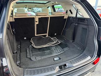 2015 Land Rover Discovery - Thumbnail