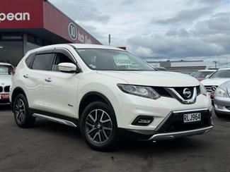 2015 Nissan X-Trail - Thumbnail
