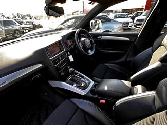 2012 Audi Q5 - Thumbnail