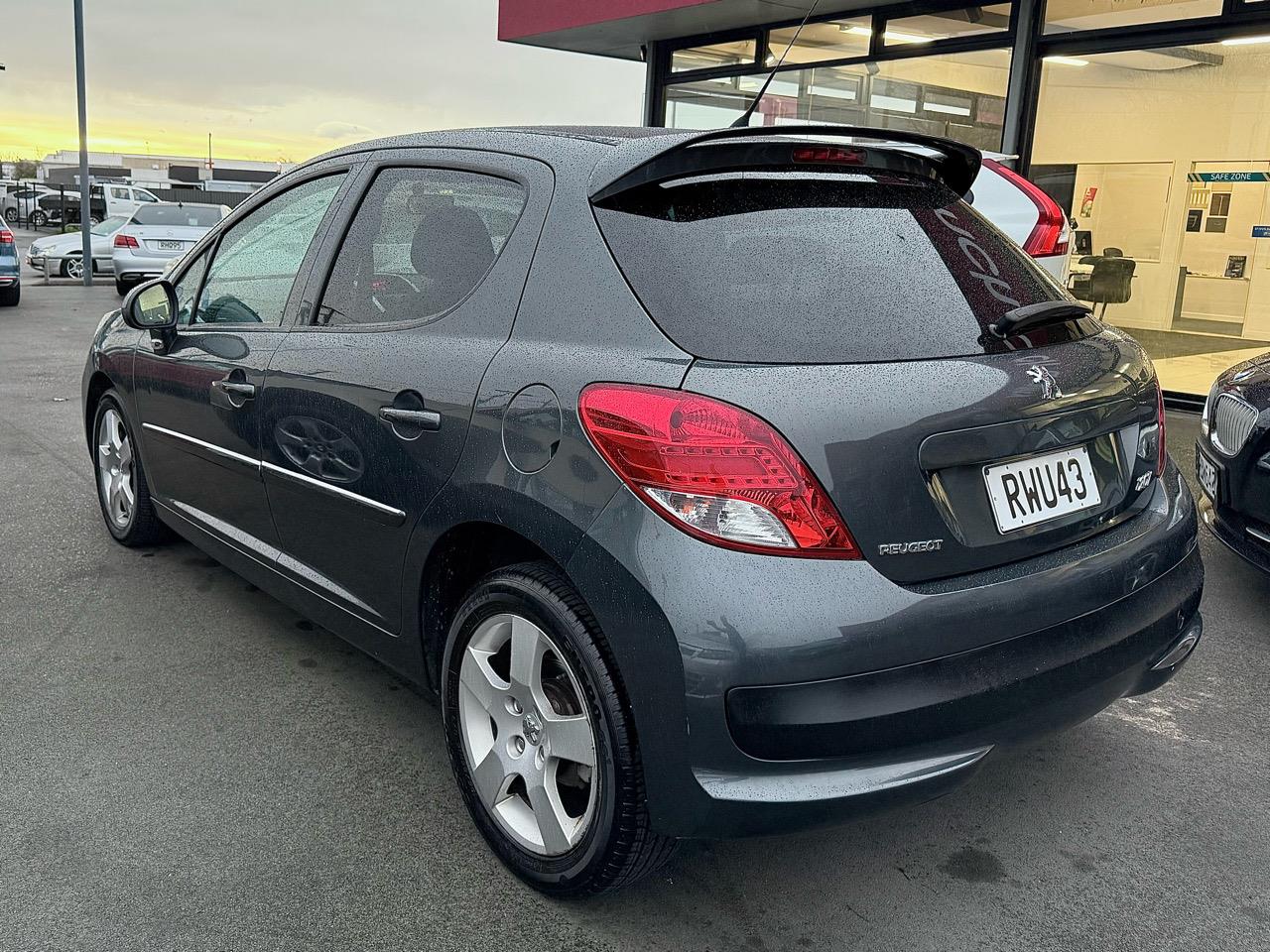 2012 Peugeot 207