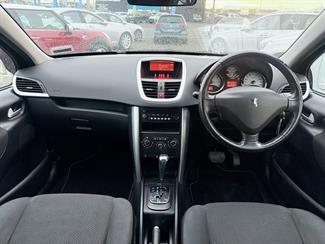 2012 Peugeot 207 - Thumbnail