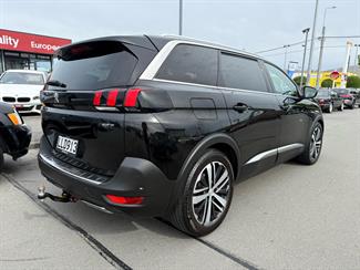 2018 Peugeot 5008 - Thumbnail