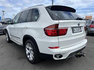 2011 BMW X5 - Thumbnail