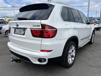 2011 BMW X5 - Thumbnail