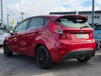 2018 Ford Fiesta - Thumbnail