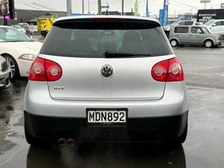 2008 Volkswagen Golf - Thumbnail