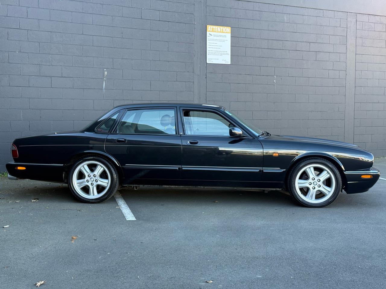 1998 Jaguar Xj8