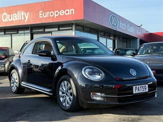 2013 Volkswagen Beetle - Thumbnail