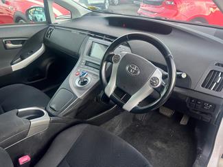 2012 Toyota Prius - Thumbnail