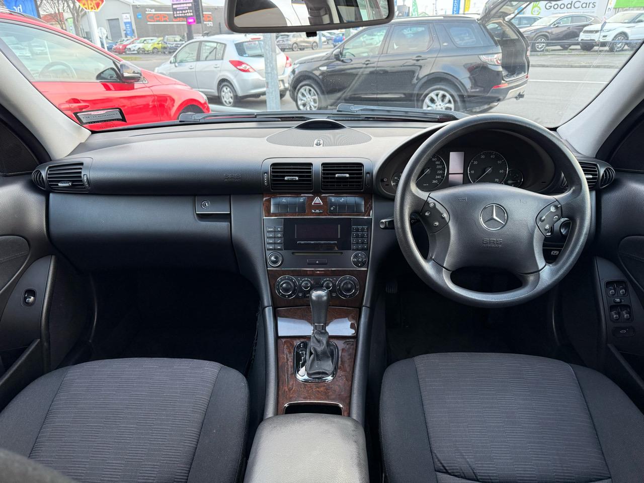 2004 Mercedes-Benz C 180