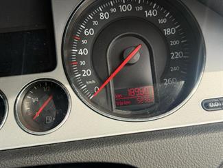 2008 Volkswagen Passat - Thumbnail