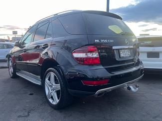 2011 Mercedes-Benz ML 350 - Thumbnail