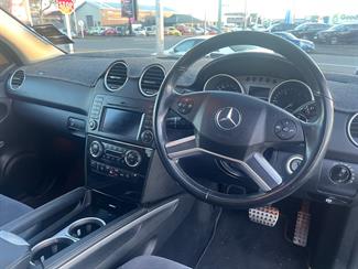 2011 Mercedes-Benz ML 350 - Thumbnail