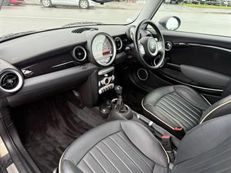 2009 Mini Cooper - Thumbnail