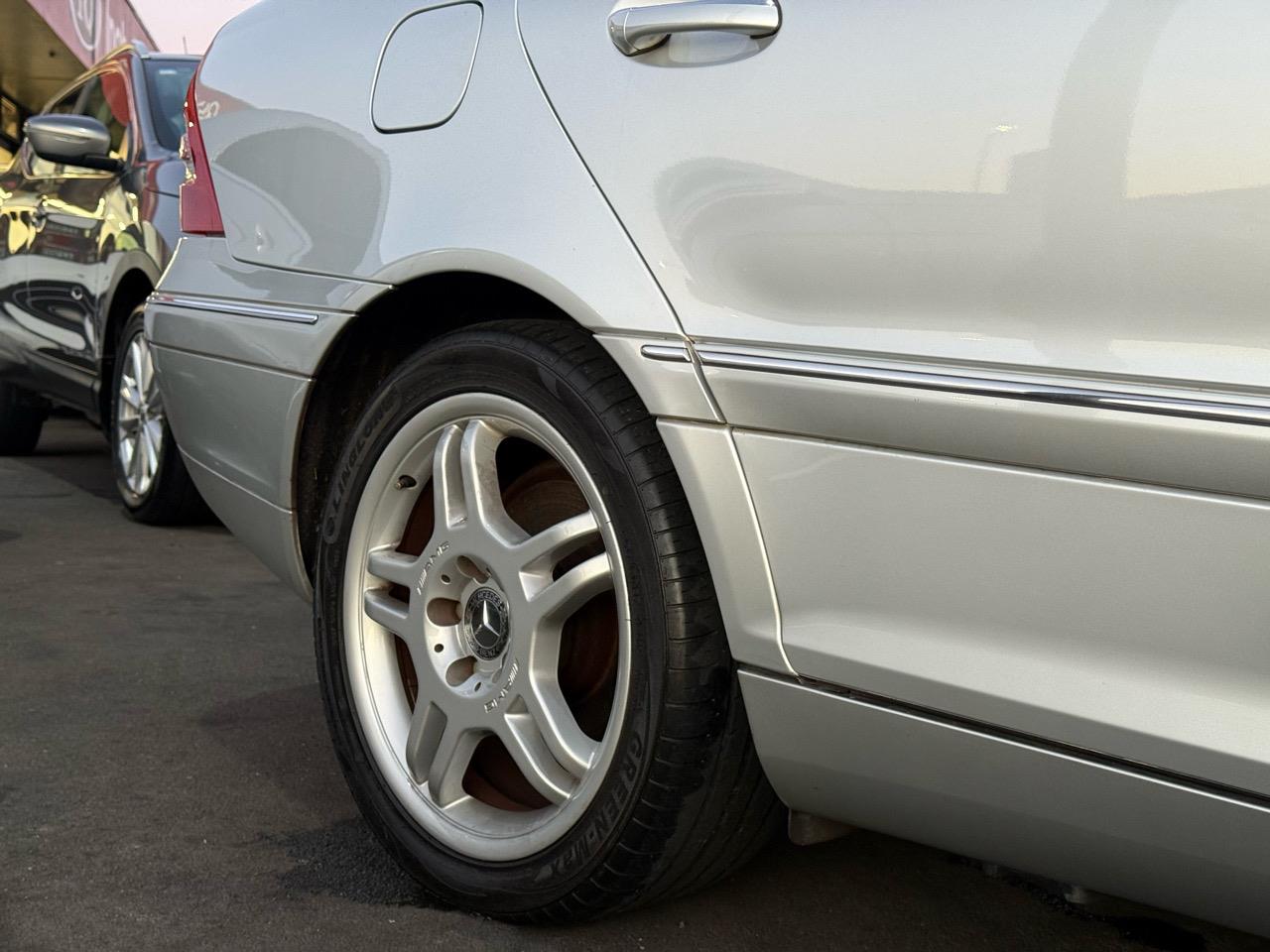 2004 Mercedes-Benz C320