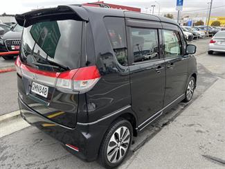 2014 Mitsubishi Delica - Thumbnail