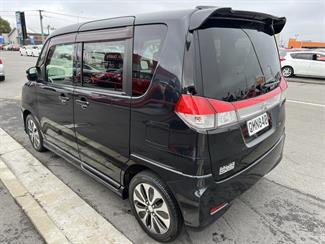 2014 Mitsubishi Delica - Thumbnail