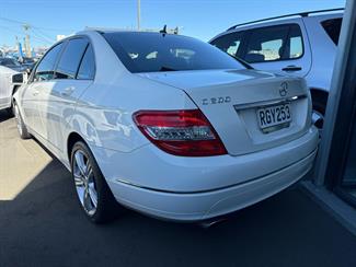 2010 Mercedes-Benz C 200 - Thumbnail
