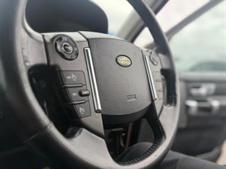 2010 Land Rover Discovery - Thumbnail