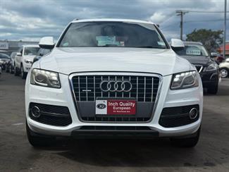 2010 Audi Q5 - Thumbnail