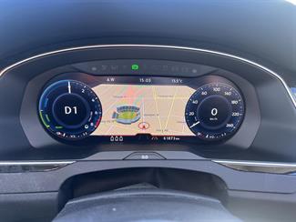 2016 Volkswagen Passat - Thumbnail