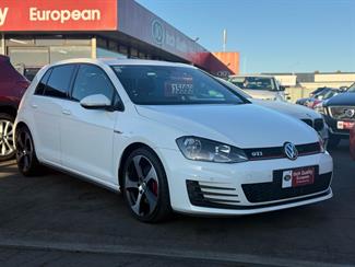 2014 Volkswagen Golf - Thumbnail