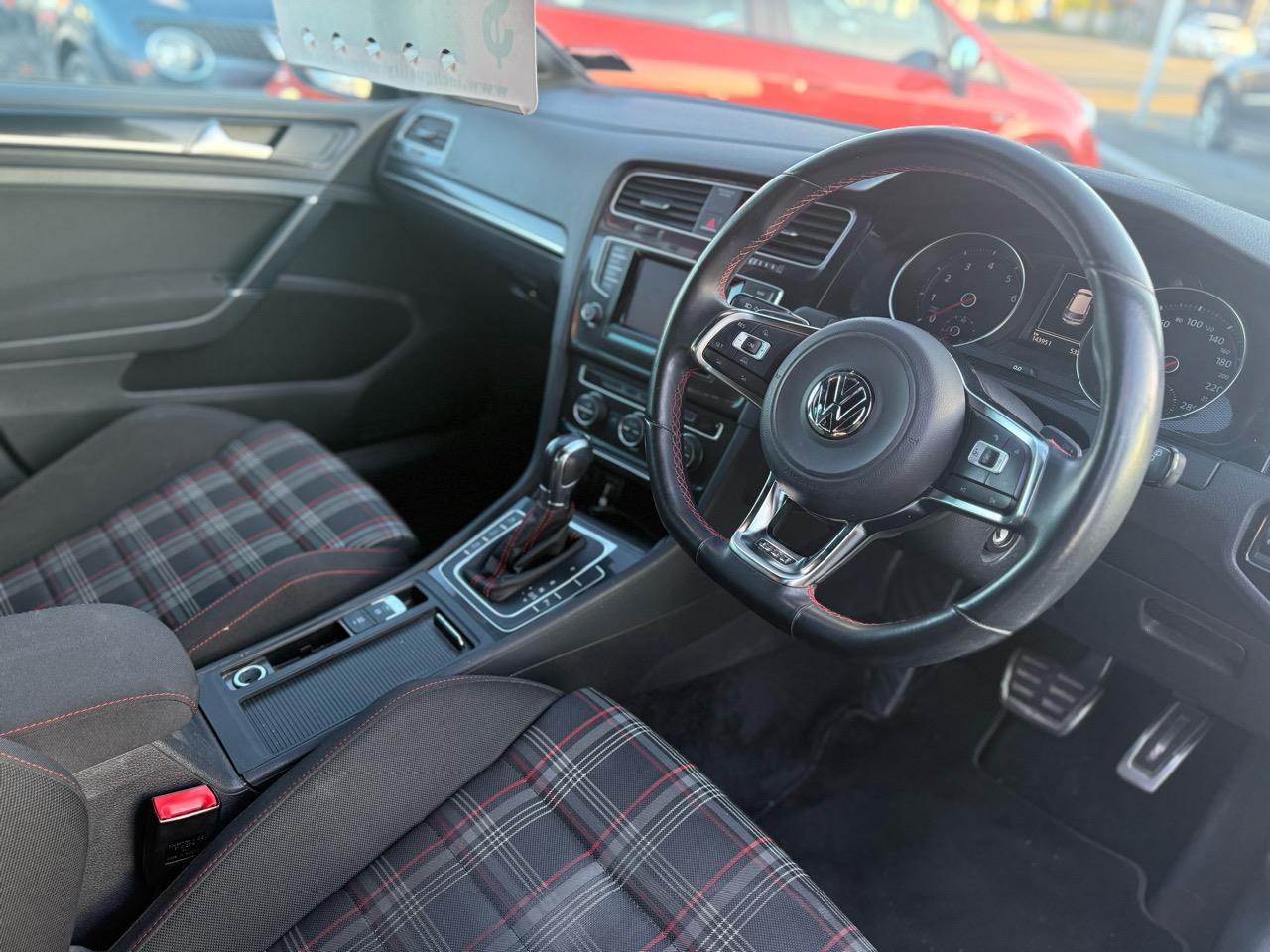 2014 Volkswagen Golf