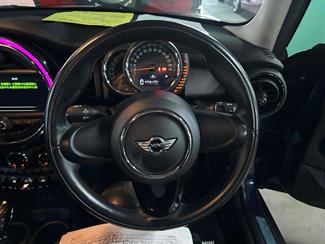 2017 Mini Cooper - Thumbnail