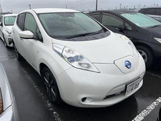 2017 Nissan Leaf - Thumbnail