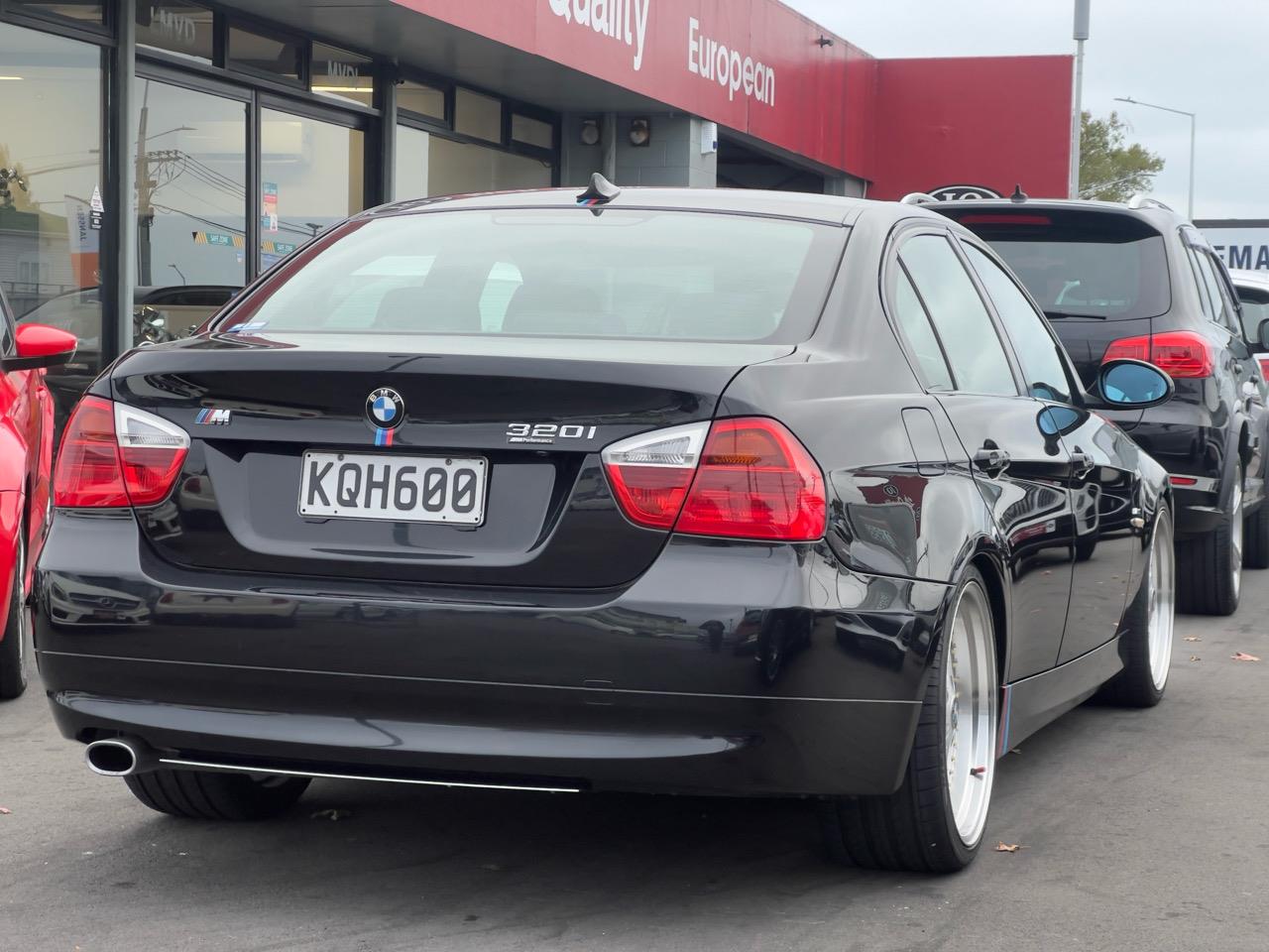 2008 BMW 320i