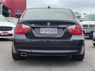 2008 BMW 320i - Thumbnail