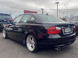 2008 BMW 320i - Thumbnail